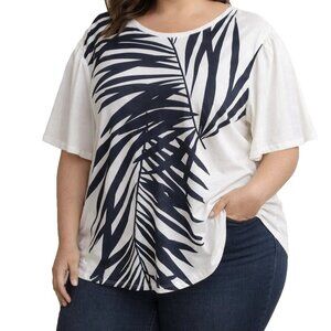 Chico’s Size 4 Monochrome Palm Leaf Print Top Short Sleeve Relaxed Fit Tropical